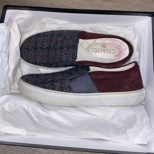 Chanel slip on sneakers with box
